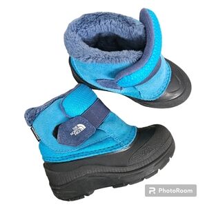 The North Face Kids Teal and Black Snow Boots